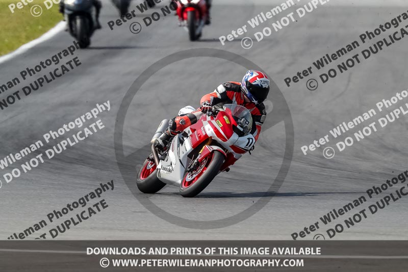 enduro digital images;event digital images;eventdigitalimages;no limits trackdays;peter wileman photography;racing digital images;snetterton;snetterton no limits trackday;snetterton photographs;snetterton trackday photographs;trackday digital images;trackday photos